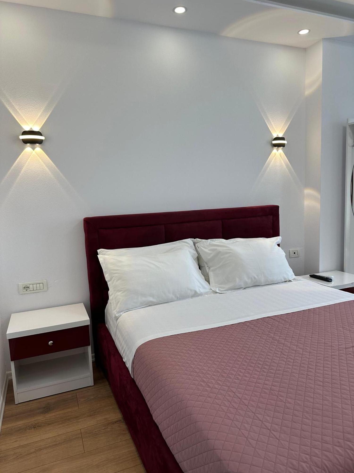 טיראנה Hotel Arberia מראה חיצוני תמונה