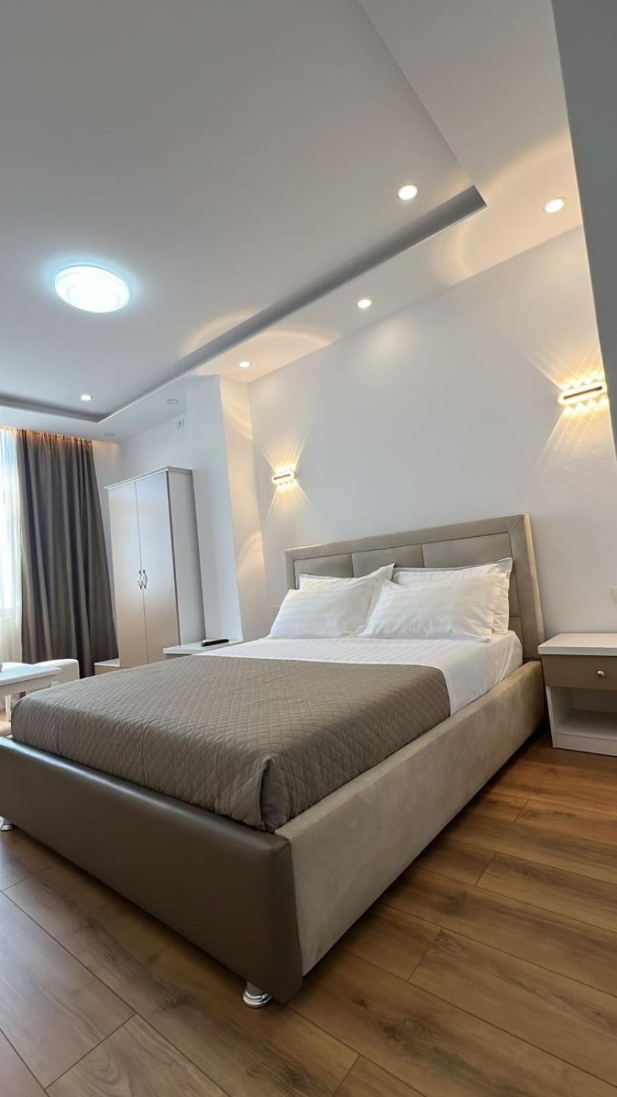 טיראנה Hotel Arberia מראה חיצוני תמונה