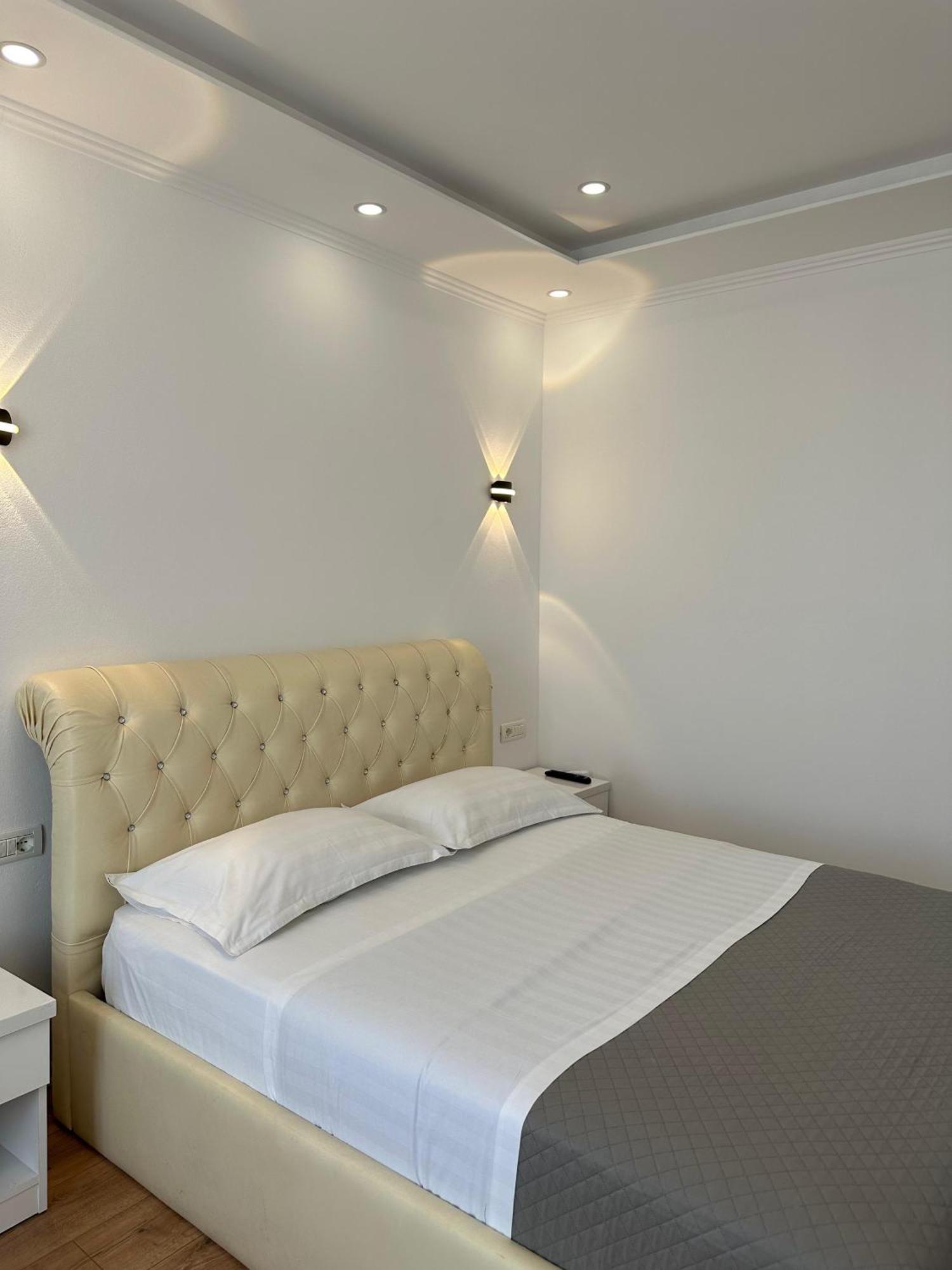 טיראנה Hotel Arberia מראה חיצוני תמונה