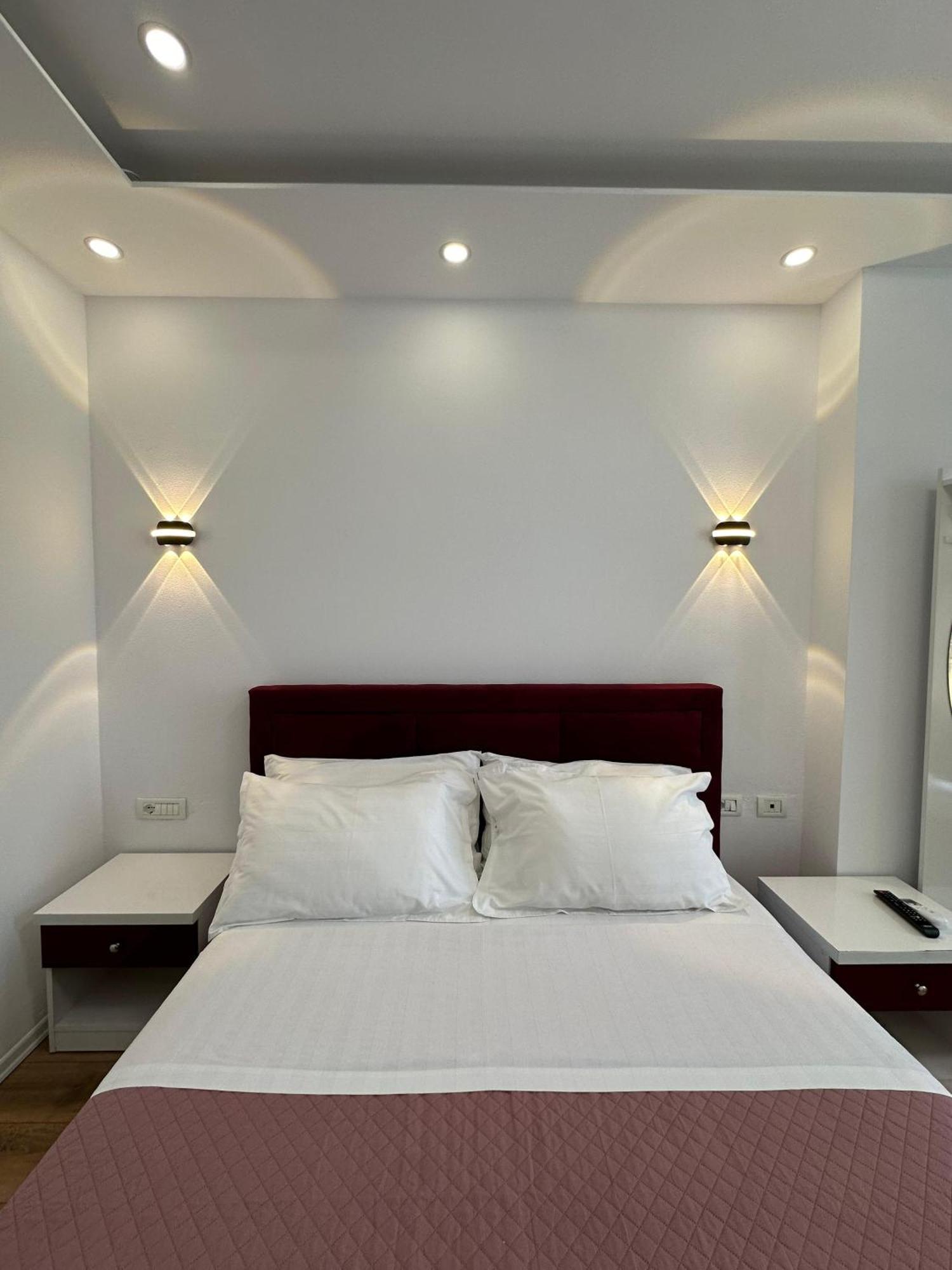 טיראנה Hotel Arberia מראה חיצוני תמונה