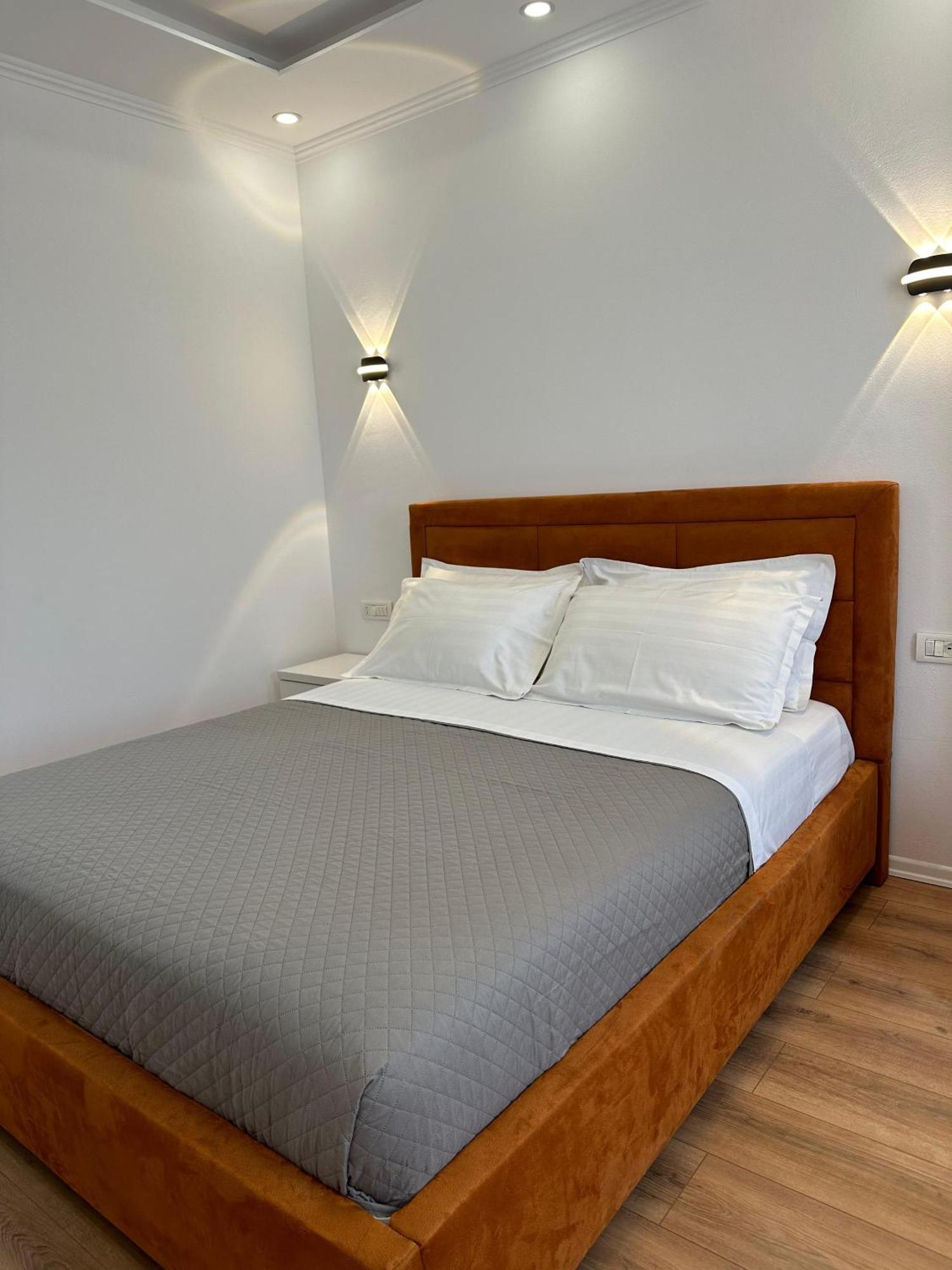 טיראנה Hotel Arberia מראה חיצוני תמונה