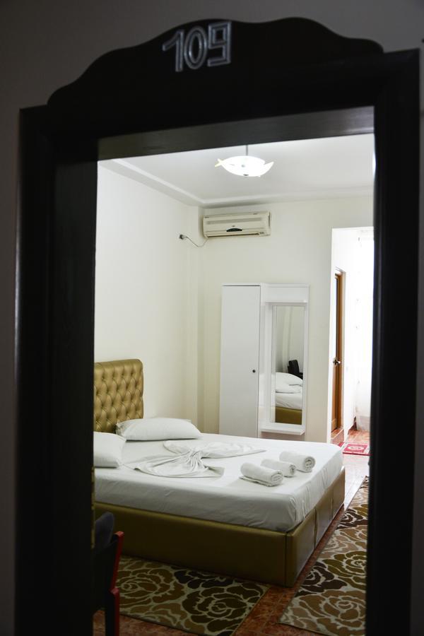 טיראנה Hotel Arberia מראה חיצוני תמונה