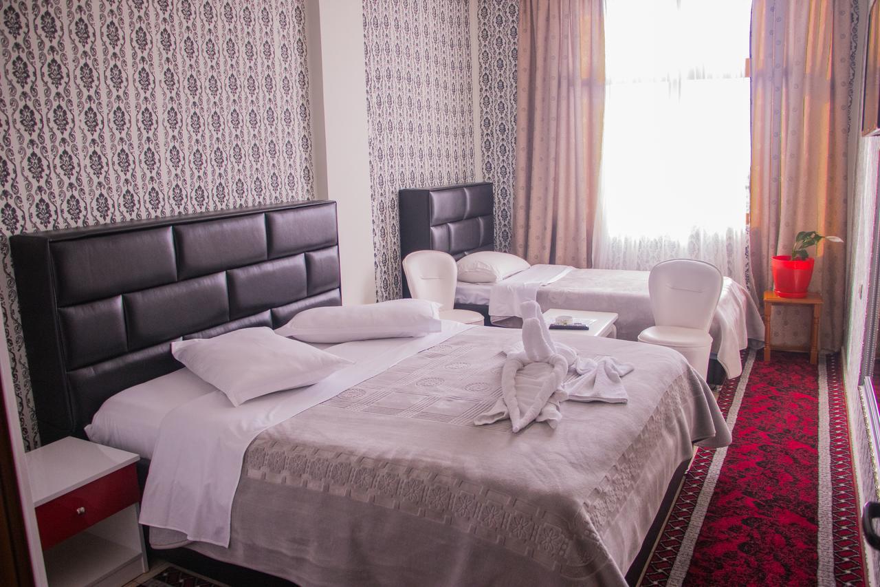 טיראנה Hotel Arberia מראה חיצוני תמונה